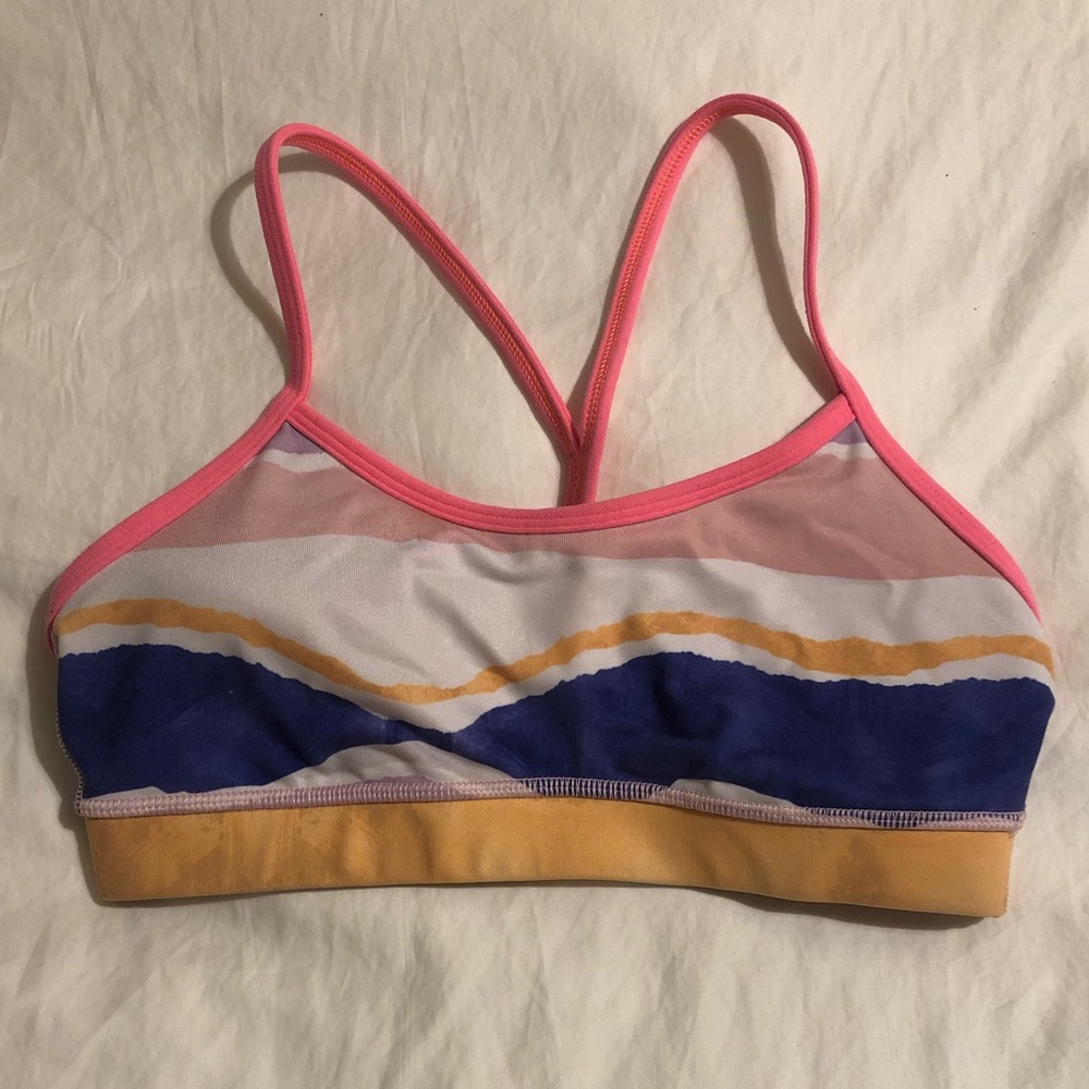 Lululemon Flow Y Bra - size 4